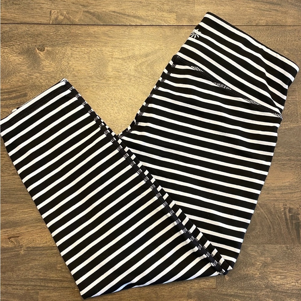 ❌SOLD❌ Athleta Crop Legging